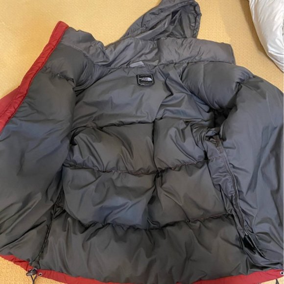 The North Face Men’s red maroon Nuptse 700 down Retro Puffer Jacket large - Picture 12 of 12